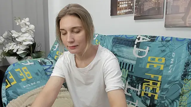 Tenderly Sophie online show from 12/05/25, 01:27