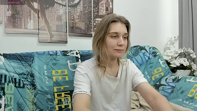 Tenderly Sophie online show from 12/18/25, 01:22