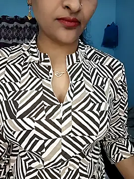 CoupleShow 432 online show from 02/04/26, 01:06