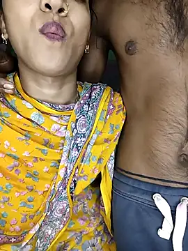 CoupleShow 432 online show from 03/08/26, 04:21