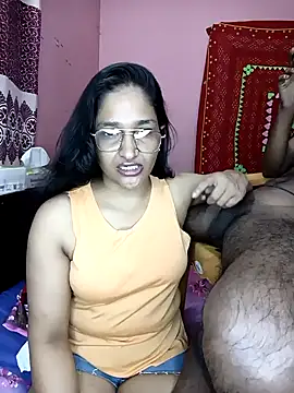 CoupleShow 432 online show from 05/10/26, 10:11