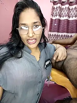 CoupleShow 432 online show from 05/12/26, 06:14