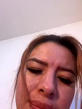 viki 11 online show from 11/12/25, 11:14