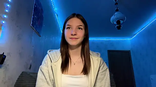 Beauty miIa online show from 10/30/25, 03:20