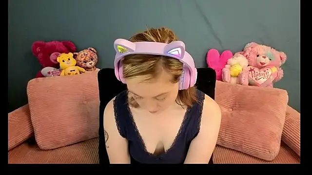 Snapshot of daddysprincess731 chatting on 06/14/26, 02:24 daddysprincess731 online show from 06/14/26, 02:24