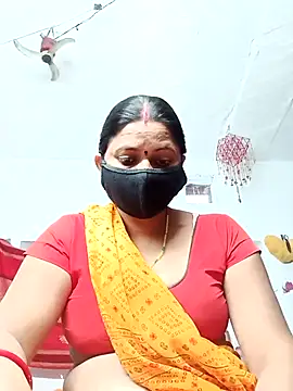 QRESABABY online show from 11/21/25, 11:53