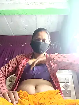 QRESABABY online show from 12/18/25, 12:42