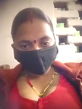 QRESABABY online show from 10/30/25, 01:09