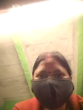 QRESABABY online show from 11/11/25, 03:34