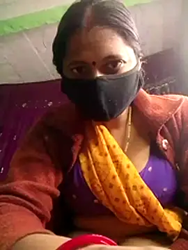 QRESABABY online show from 11/29/25, 10:54