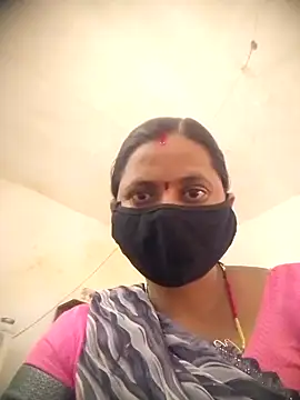 QRESABABY online show from 10/22/25, 07:19