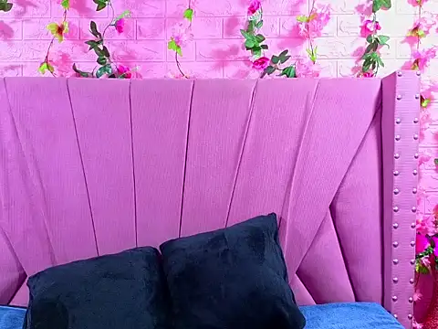 Alyy Brown online show from 11/02/25, 01:54