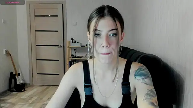 twinkle rosie online show from 11/18/25, 05:16