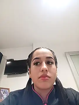 BabyCaramel18 online show from 11/06/25, 10:03