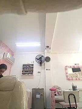 BabyCaramel18 online show from 11/07/25, 01:59