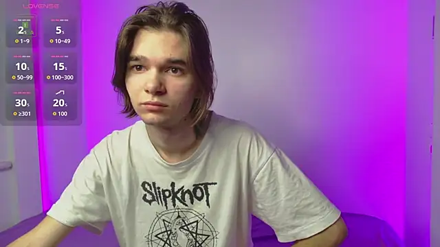 Snapshot of DavidLeatherhofff chatting on 02/15/26, 04:24 DavidLeatherhofff online show from 02/15/26, 04:24