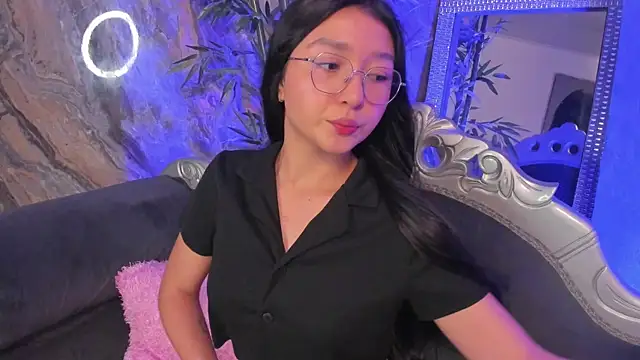 sydney miller  online show from 04/06/26, 11:28