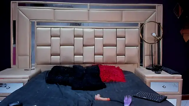 ChloeMendez online show from 12/14/25, 11:49