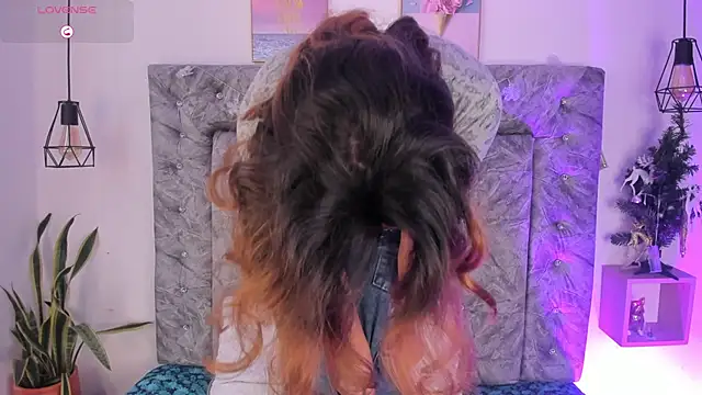 Amatista desire online show from 12/02/25, 12:18