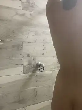 Evelinmiller97 online show from 11/05/25, 10:07