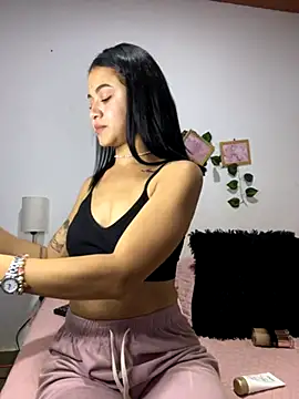 Evelinmiller97 online show from 11/07/25, 01:54