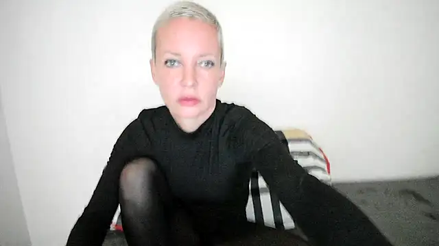 Blueskynicci online show from 11/09/25, 12:20