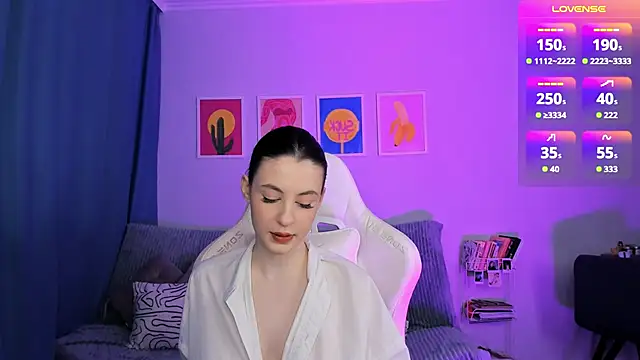 Baby Annabelle online show from 11/23/25, 03:49