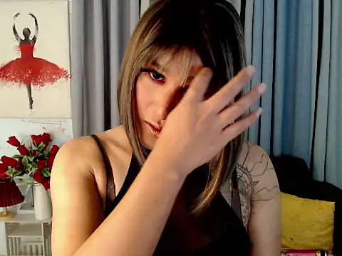 Snapshot of KeraMitenaa chatting on 10/27/25, 09:32 KeraMitenaa online show from 10/27/25, 09:32