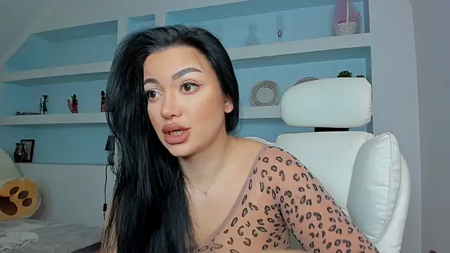 juliexxx online show from 01/18/26, 05:38