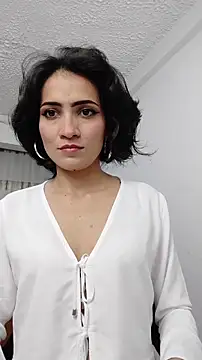 chloehanna online show from 11/13/25, 07:18