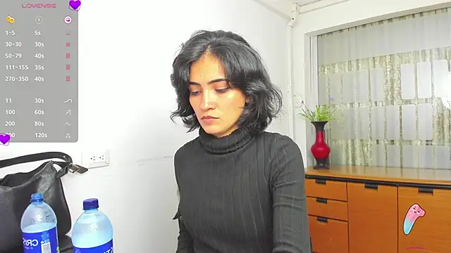 chloehanna online show from 11/24/25, 06:08