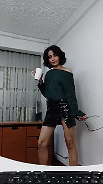 chloehanna online show from 11/10/25, 04:12