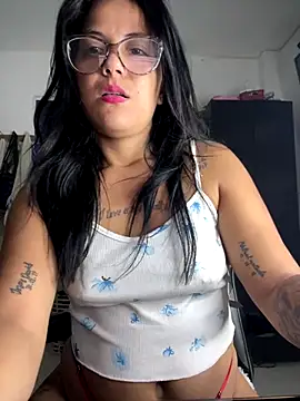 tattyHot95 online show from 12/22/25, 12:33