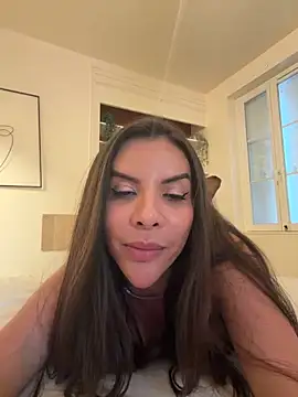 Thaylla sophiiia online show from 04/02/26, 02:13