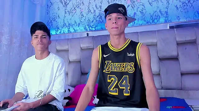 Snapshot of boyswantingplay chatting on 11/08/25, 10:13 boyswantingplay online show from 11/08/25, 10:13