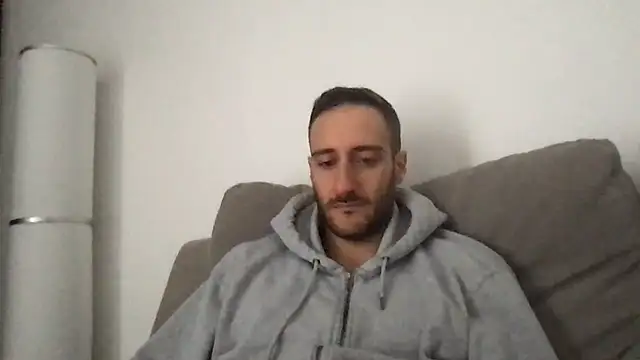 Snapshot of LukaShyGuy chatting on 02/06/26, 12:45 LukaShyGuy online show from 02/06/26, 12:45