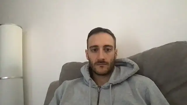 Snapshot of LukaShyGuy chatting on 02/05/26, 02:35 LukaShyGuy online show from 02/05/26, 02:35