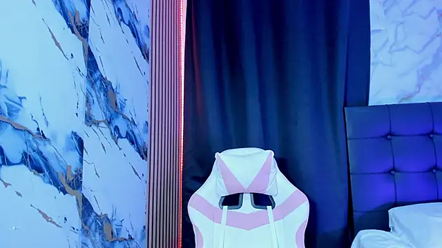 Scarlet DLuce online show from 01/06/26, 09:02