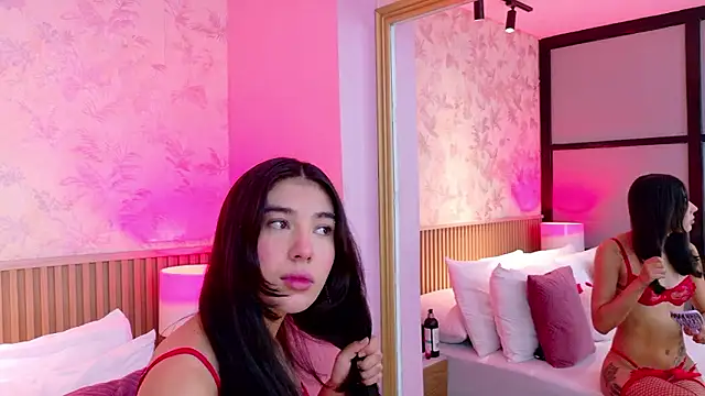 AdelineJhones online show from 01/09/26, 03:08