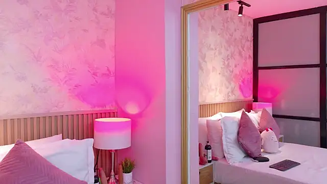 AdelineJhones online show from 12/20/25, 02:53