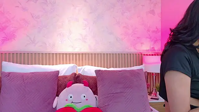 AdelineJhones online show from 02/24/26, 09:26