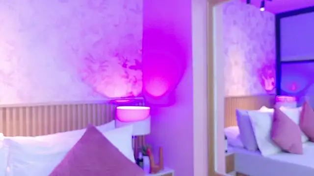 AdelineJhones online show from 11/30/25, 03:13