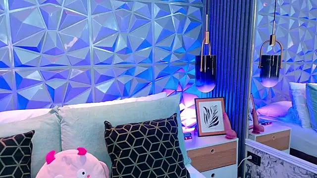 AdelineJhones online show from 03/22/26, 02:18