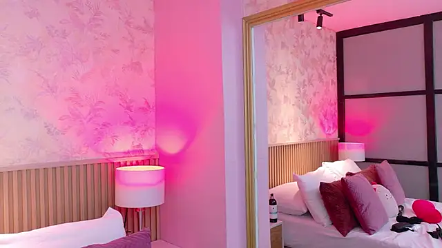 AdelineJhones online show from 03/09/26, 02:20