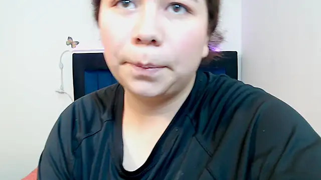 Snapshot of BRYXS1 chatting on 04/15/26, 09:37 BRYXS1 online show from 04/15/26, 09:37