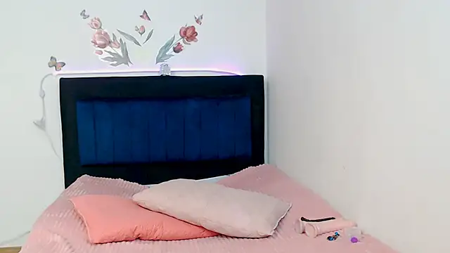 Snapshot of BRYXS1 chatting on 04/14/26, 03:50 BRYXS1 online show from 04/14/26, 03:50