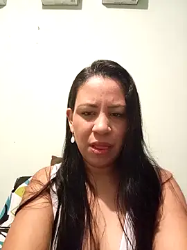 LeilaTaylor online show from 11/14/25, 01:04