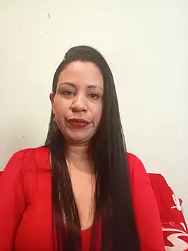 LeilaTaylor online show from 12/16/25, 02:21