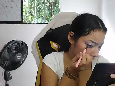 emily stars1 online show from 11/24/25, 07:47