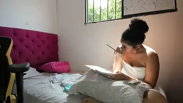 emily stars1 online show from 03/18/26, 07:59